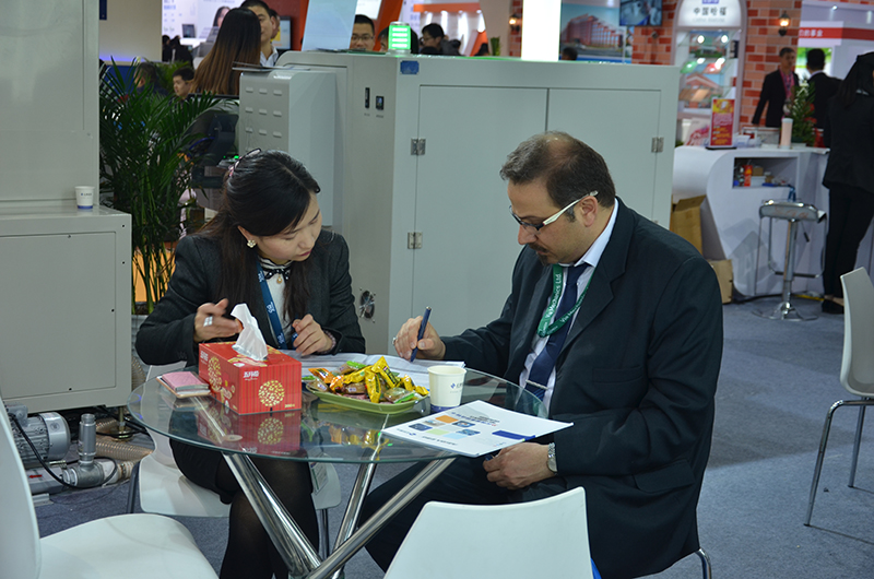 外貿(mào)人員接待國外客戶 外貿(mào)人員接待國外客戶